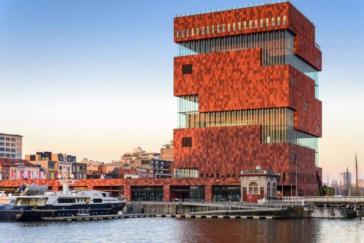 In Center With Terrace, Netflix - Wifi * Anvers